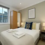 2 Bed Flat Near Old Street Station
