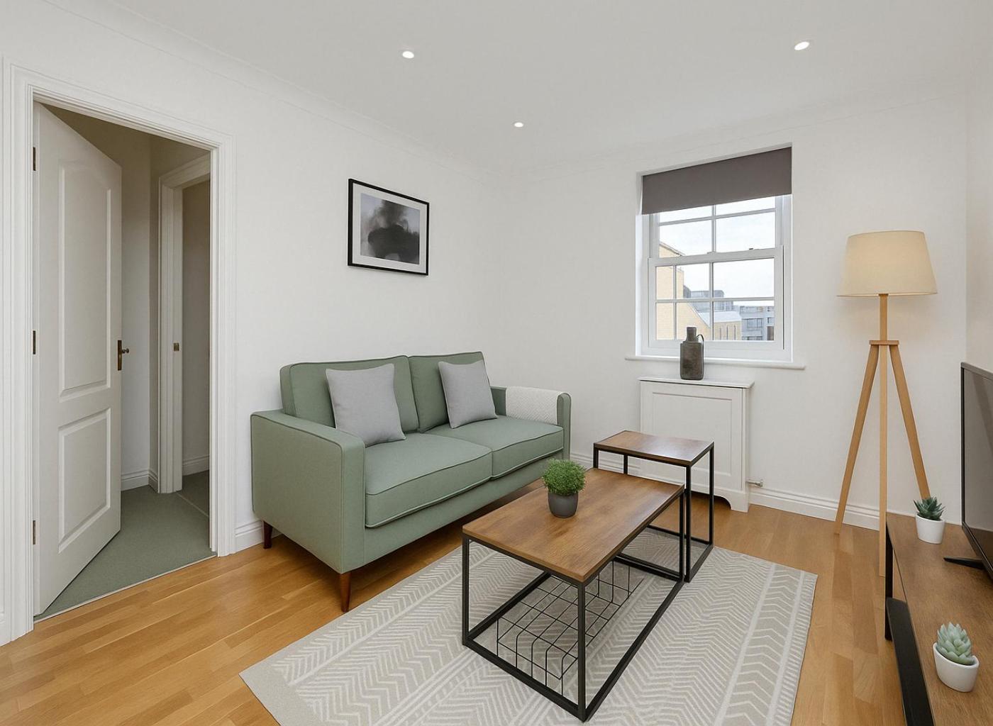 2 Bed Flat Near Old Street Station *