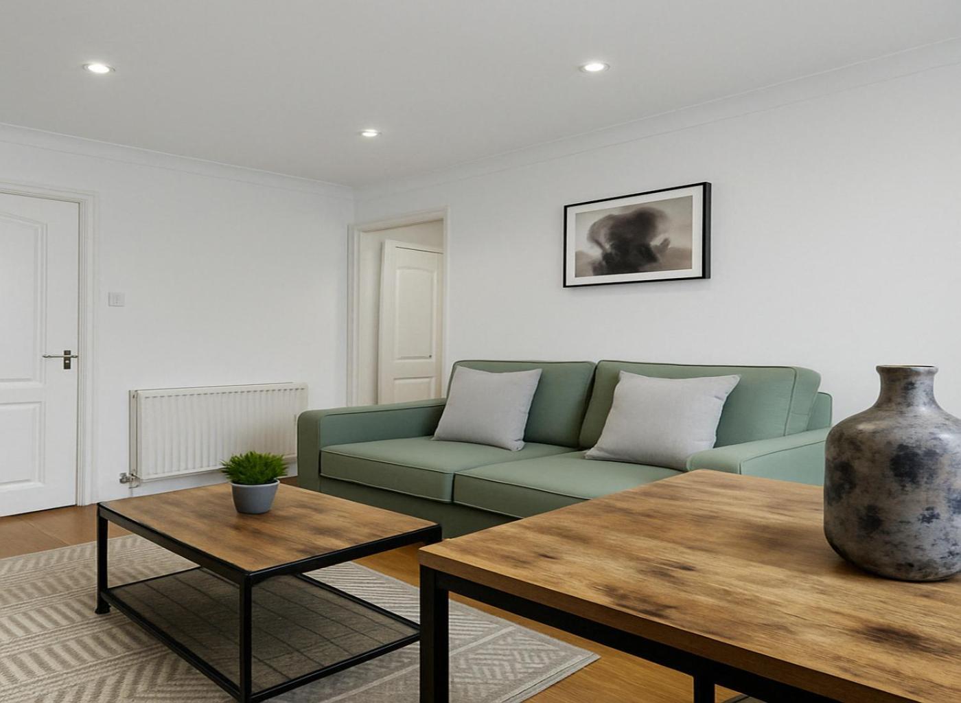 2 Bed Flat Near Old Street Station London